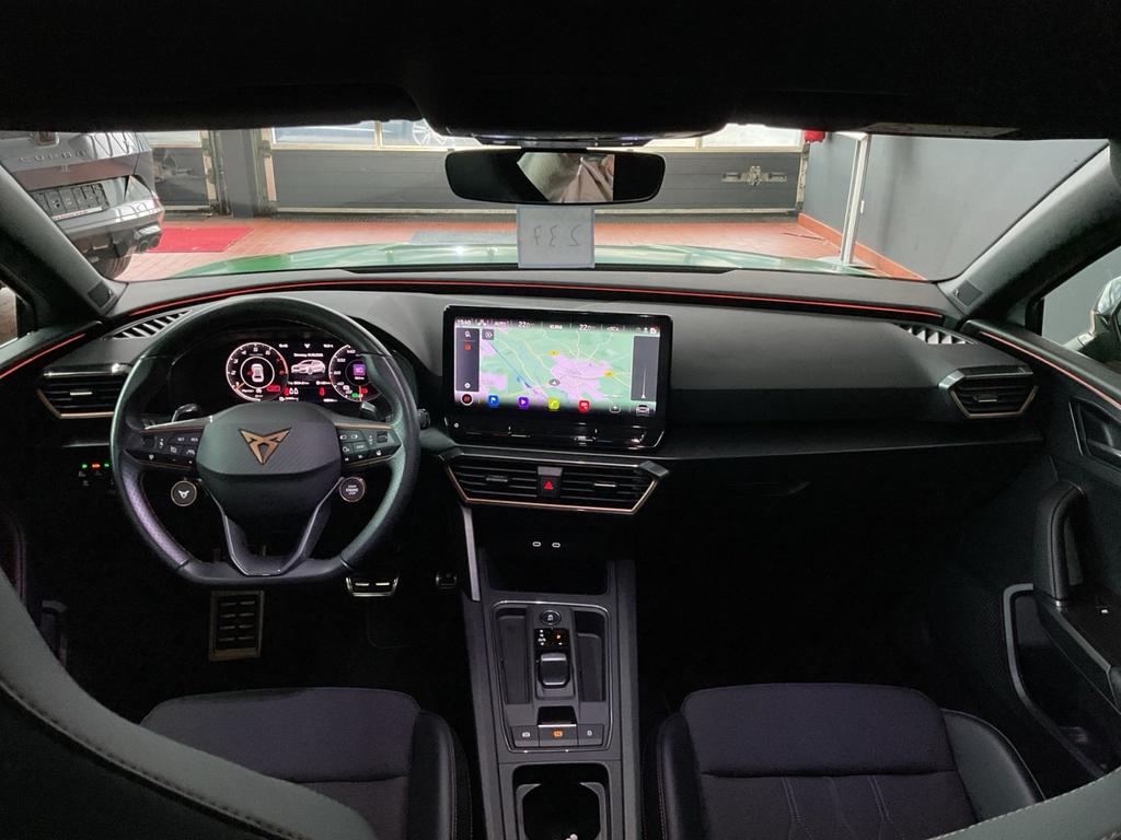 Cupra Leon 2023 г. Зелёный, пробег 48642 км