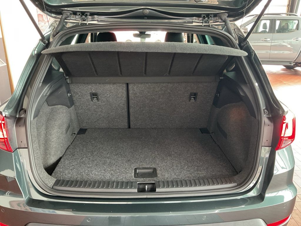 SEAT Arona 2022 г. Серый, пробег 36508 км