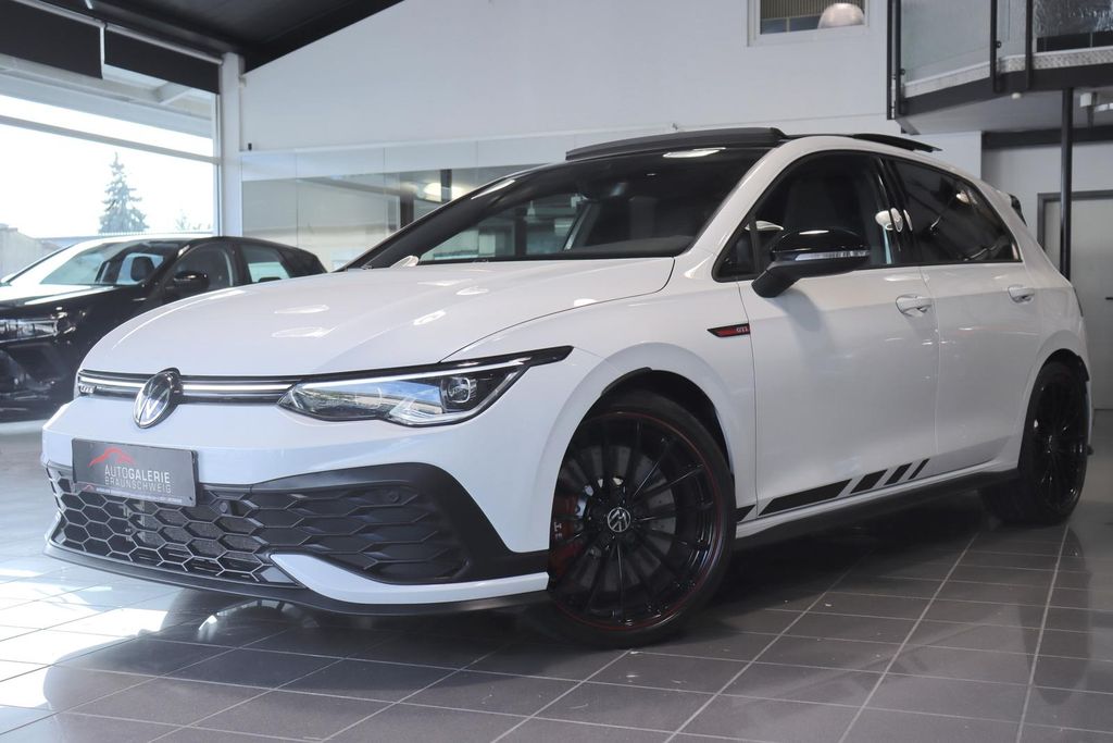 Volkswagen Golf 2022 г. Белый, пробег 50000 км