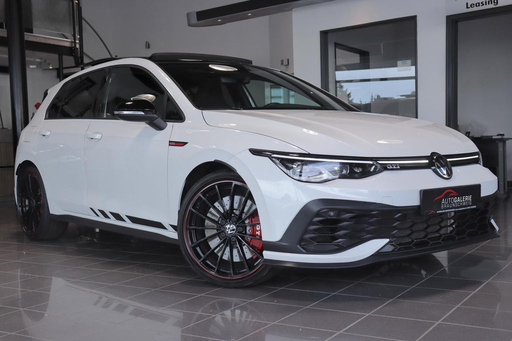 Volkswagen Golf 2022 г. Белый, пробег 50000 км