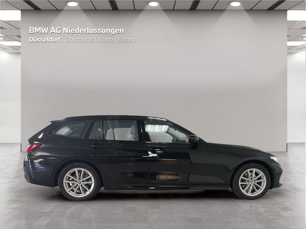 BMW 320 2023 г. Чёрный, пробег 49753 км