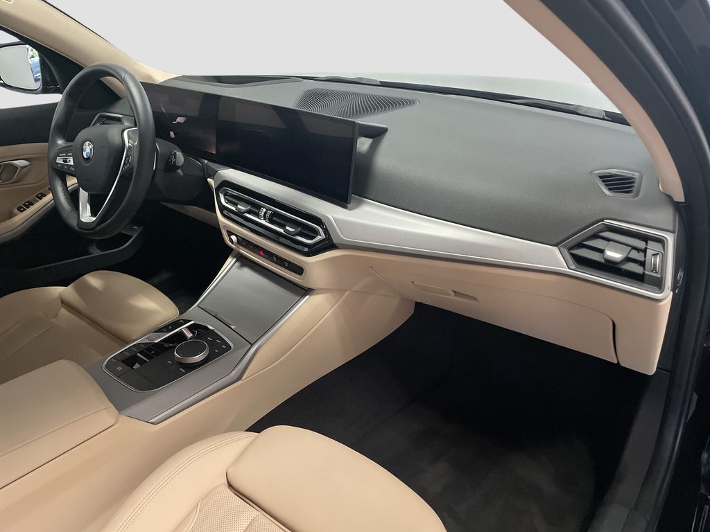 BMW 320 2023 г. Чёрный, пробег 49753 км