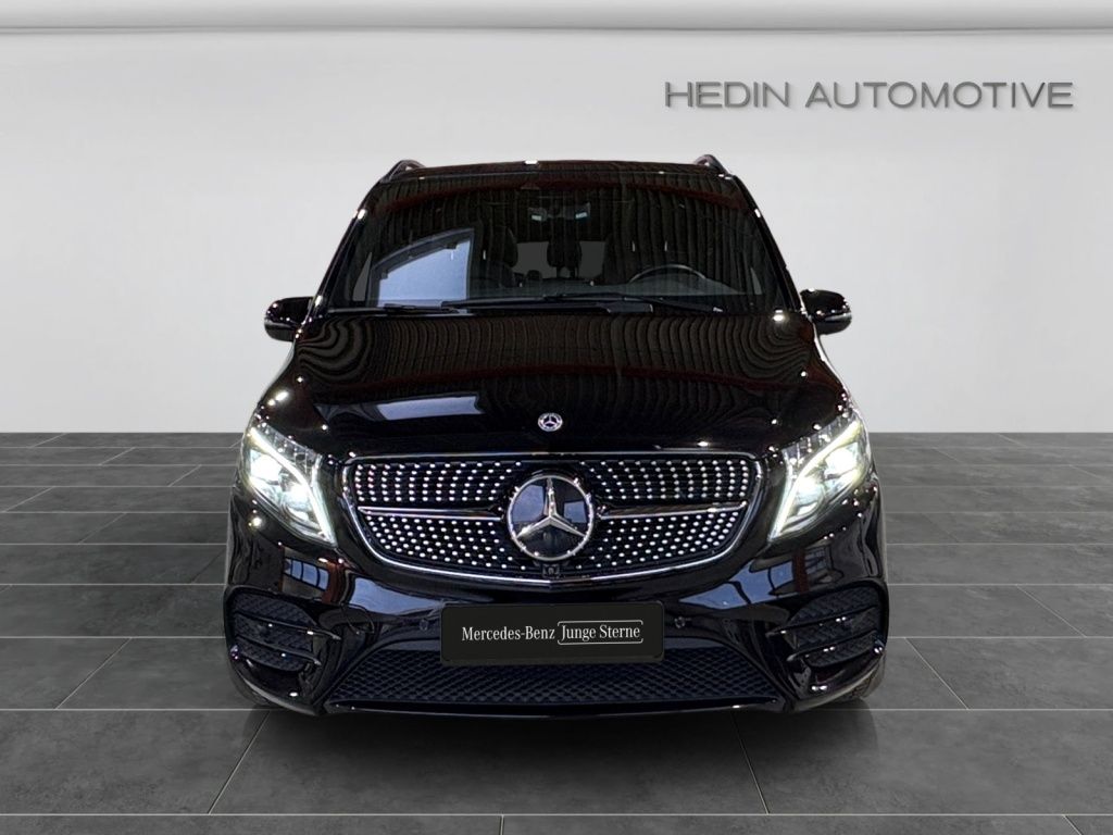 Mercedes-Benz V 300 2024 г. Чёрный, пробег 48809 км