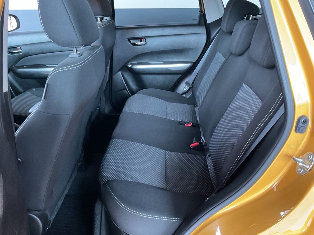 Suzuki Vitara 2022 г. Жёлтый, пробег 57581 км