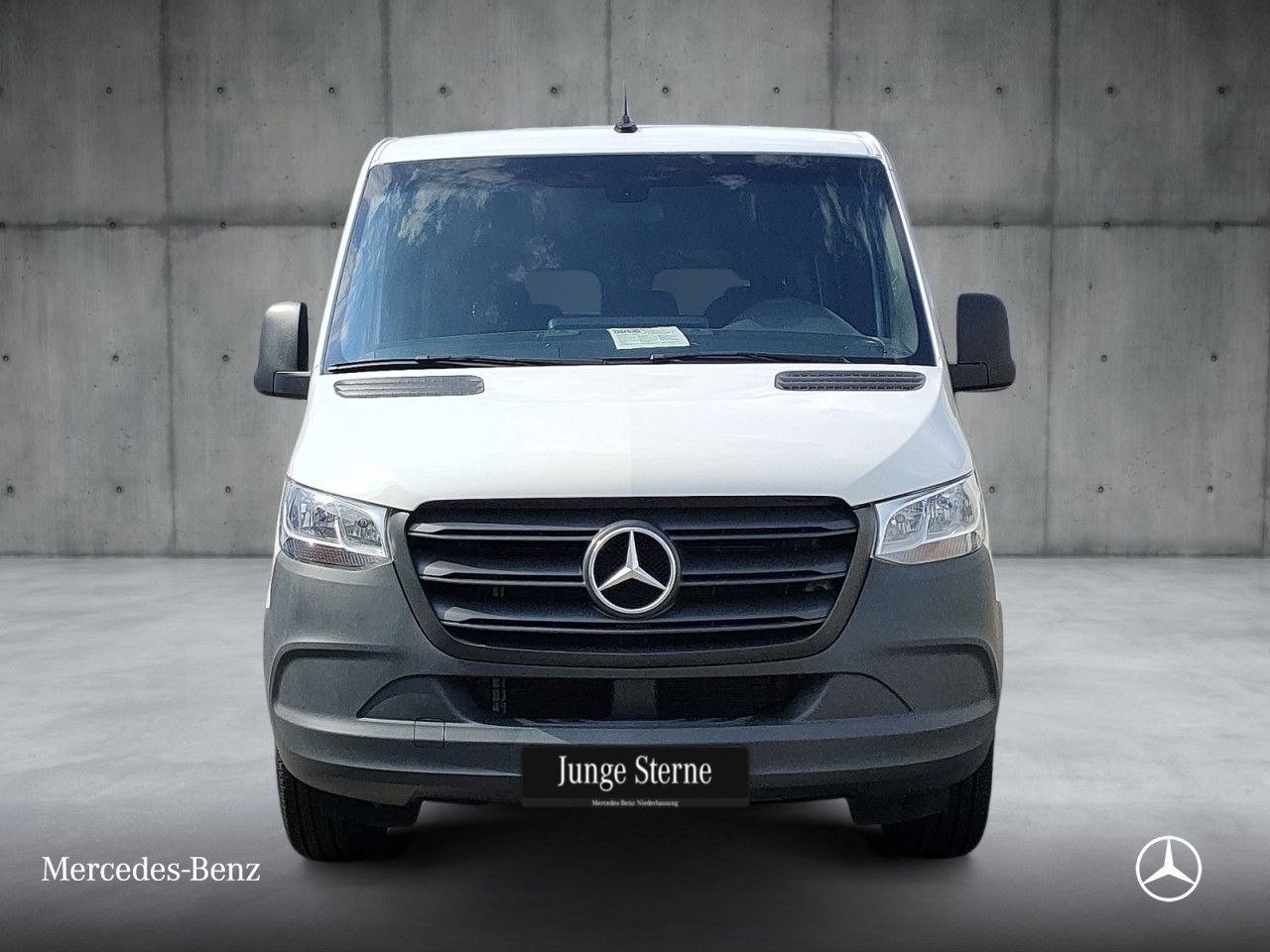 Mercedes-Benz SPRINTER 2023 г. Белый, пробег 30248 км