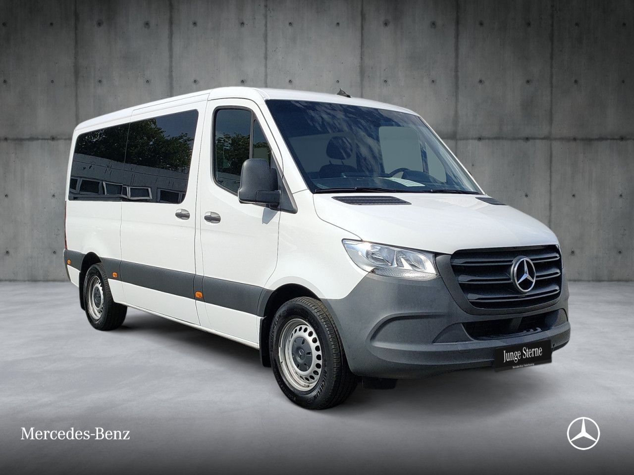 Mercedes-Benz SPRINTER 2023 г. Белый, пробег 30248 км