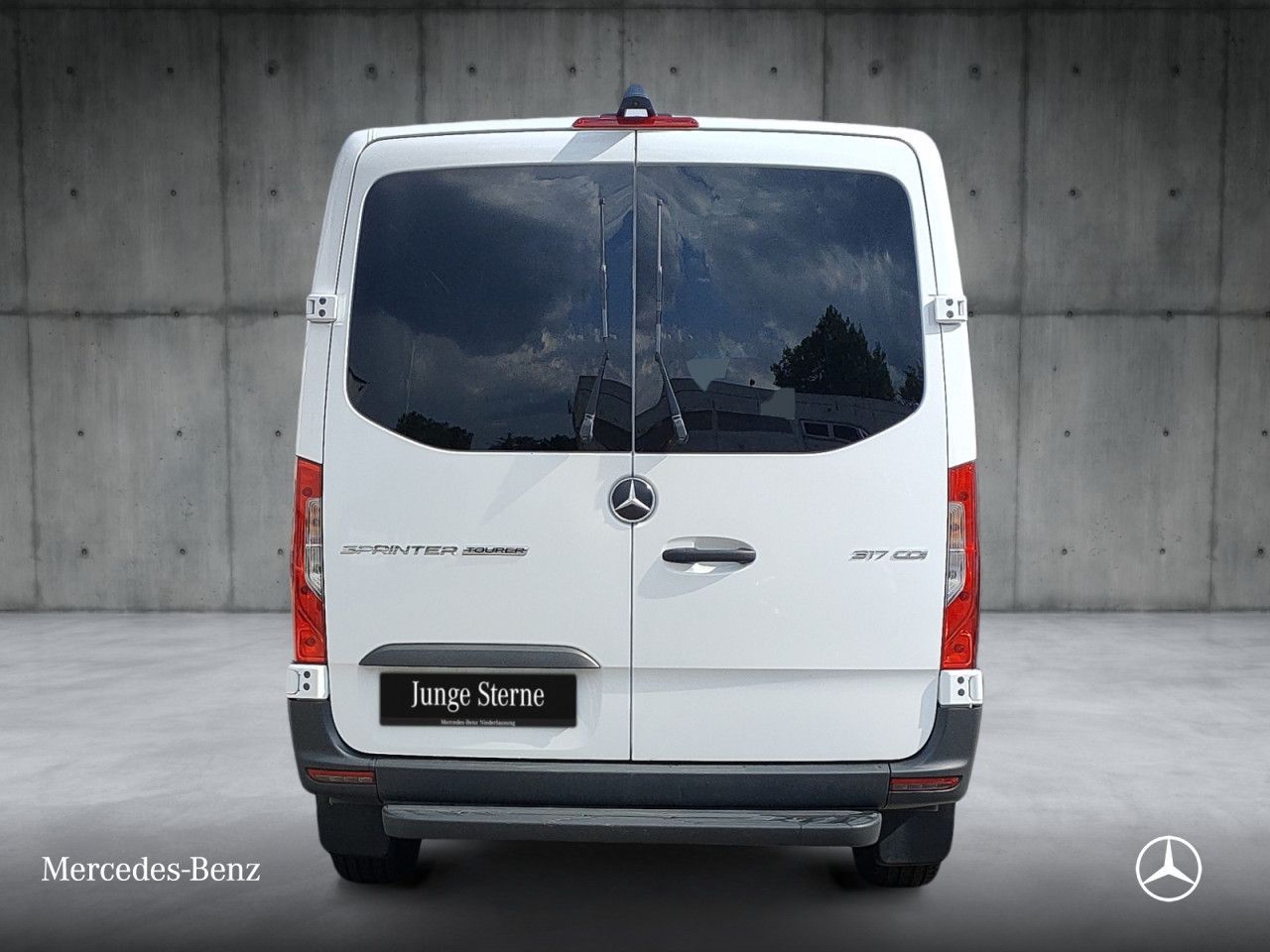 Mercedes-Benz SPRINTER 2023 г. Белый, пробег 30248 км