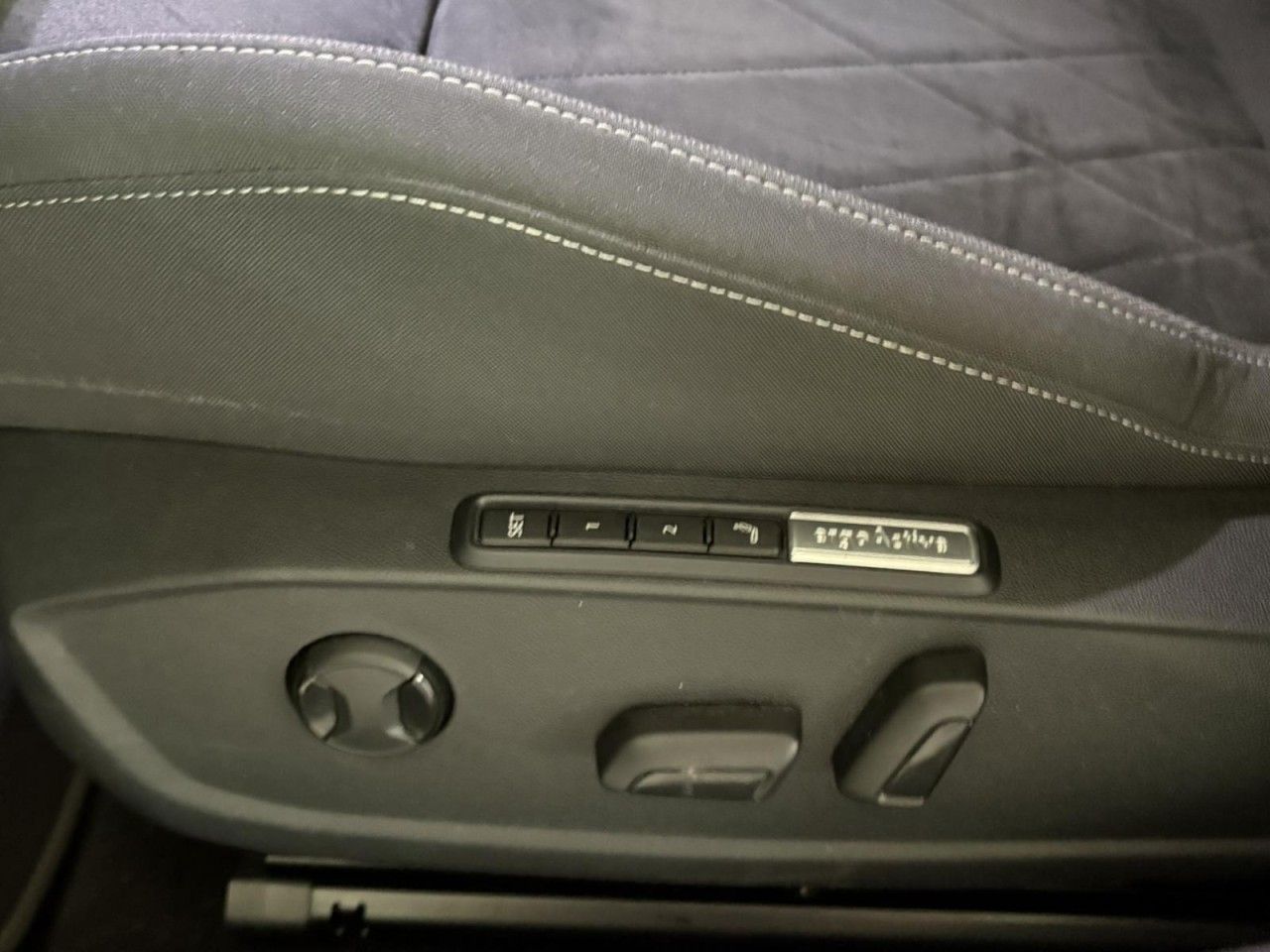 Volkswagen Golf 2023 г. Серый, пробег 47352 км
