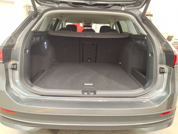 Volkswagen PASSAT VARIANT 2025 г. Серый, пробег 17836 км