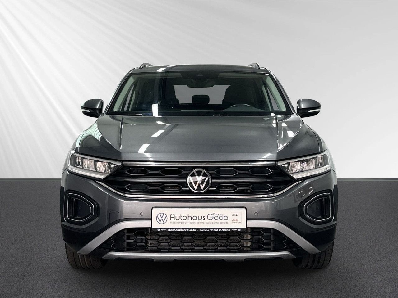 Volkswagen T-Roc 2023 г. Серый, пробег 57905 км