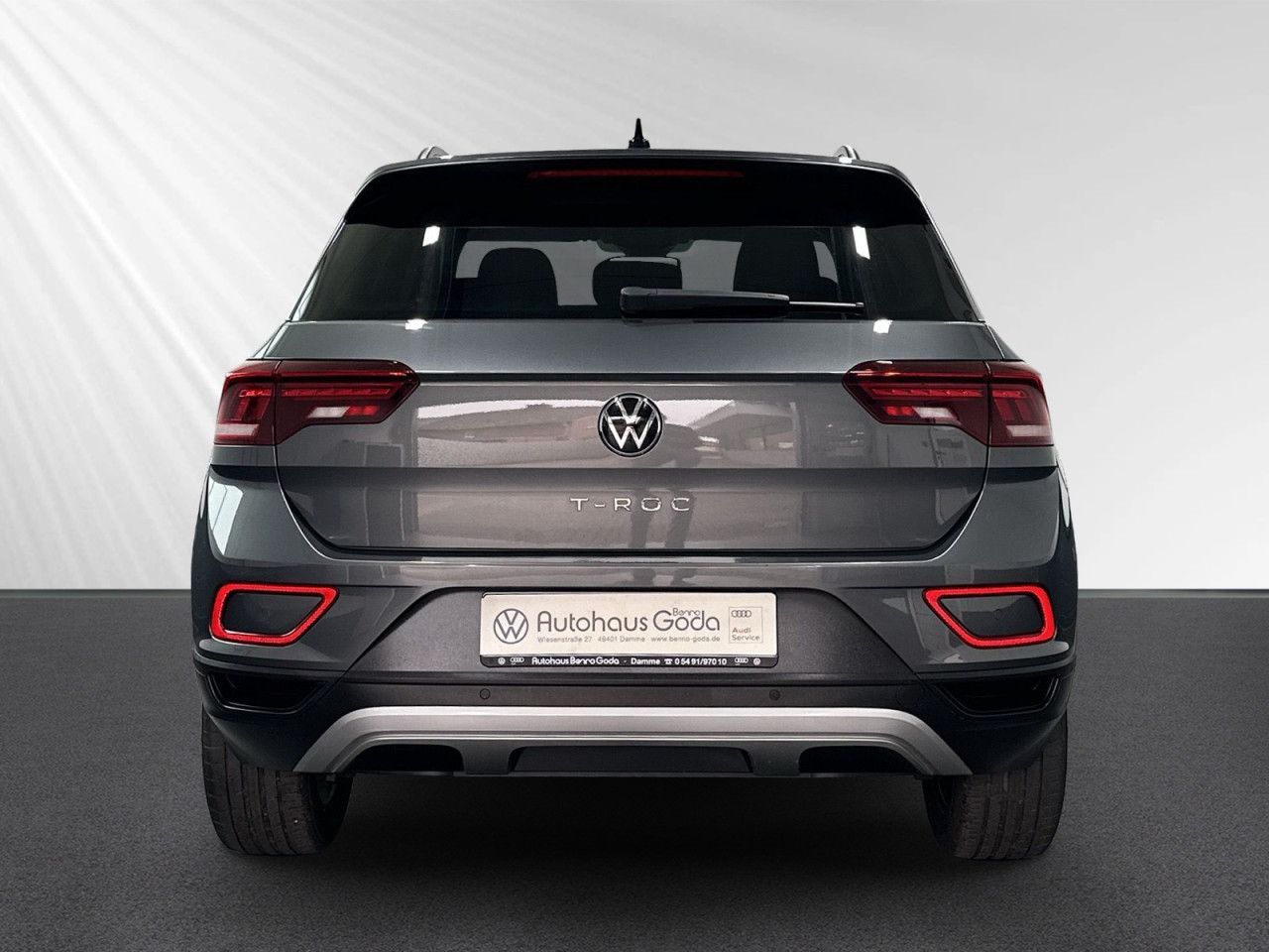 Volkswagen T-Roc 2023 г. Серый, пробег 57905 км