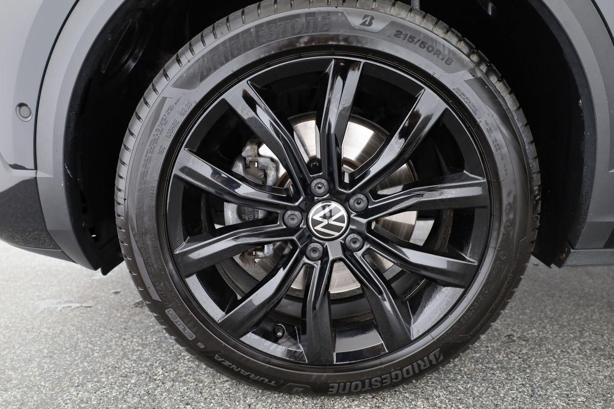 Volkswagen T-Roc 2023 г. Чёрный, пробег 53200 км