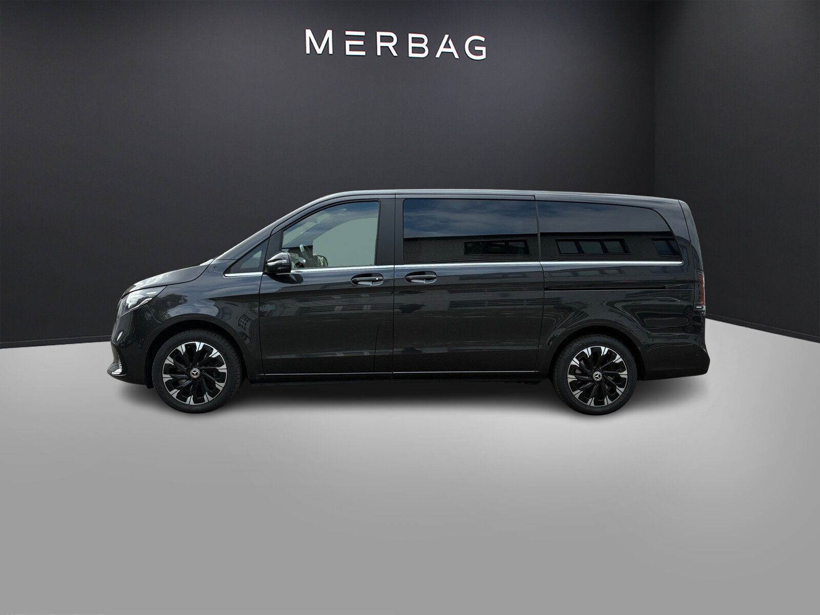 Mercedes-Benz V 220 2024 г. Серый, пробег 25733 км