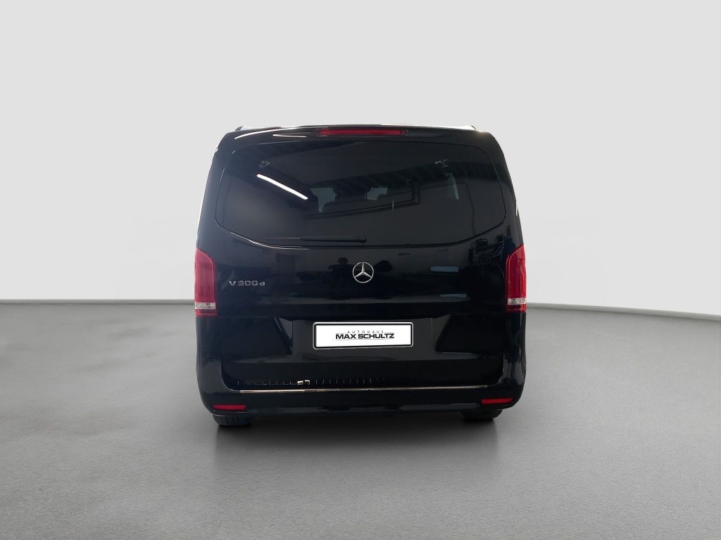 Mercedes-Benz V 300 2022 г. Чёрный, пробег 40165 км