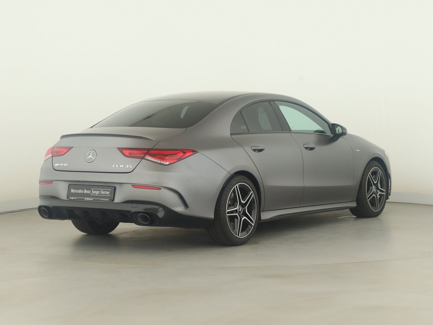 Mercedes-Benz CLA 35 AMG 2023 г. Серый, пробег 48956 км