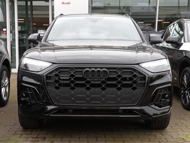 Audi Q5 2025 г. Чёрный, пробег 25990 км