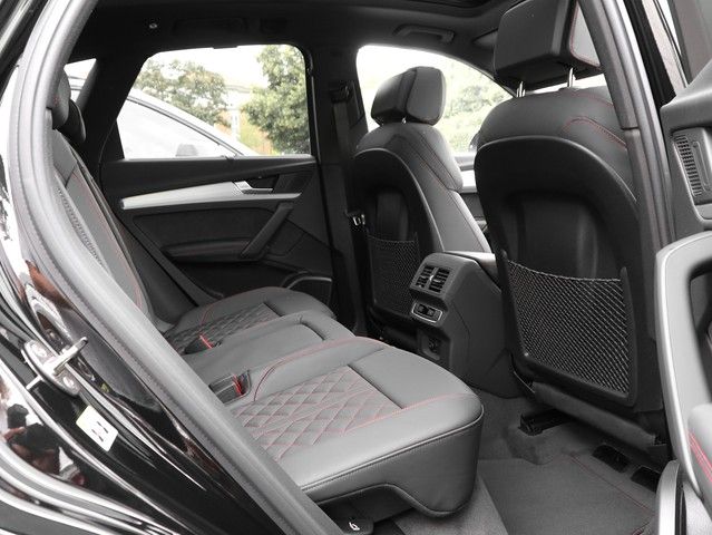 Audi Q5 2025 г. Чёрный, пробег 25990 км