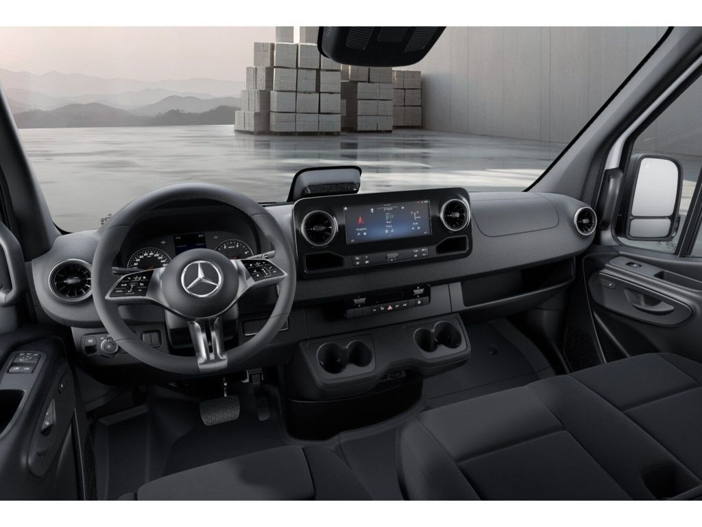 Mercedes-Benz SPRINTER 2025 г. Белый, пробег 32500 км