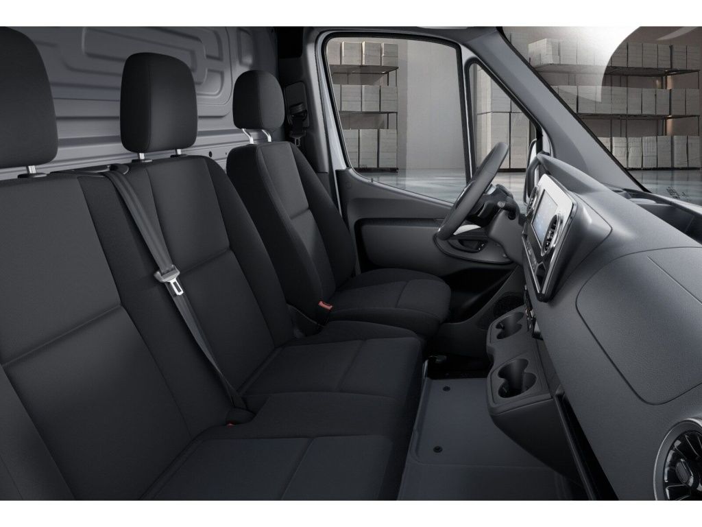 Mercedes-Benz SPRINTER 2025 г. Белый, пробег 54066 км