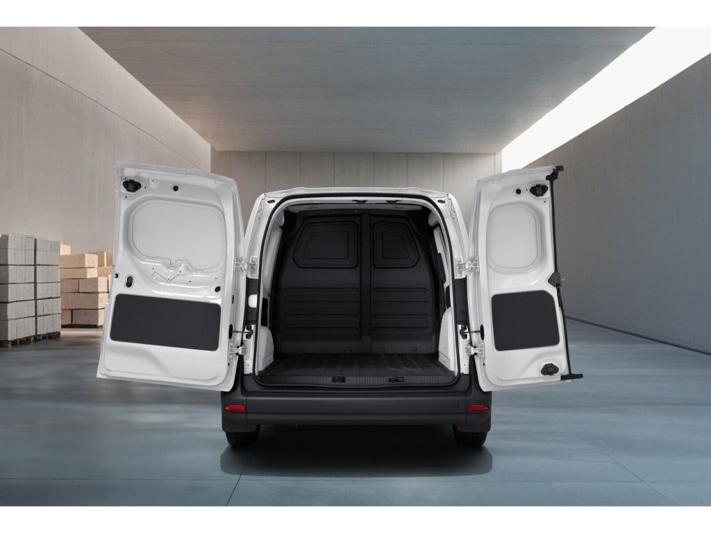 Mercedes-Benz Citan 2023 г. Белый, пробег 26681 км