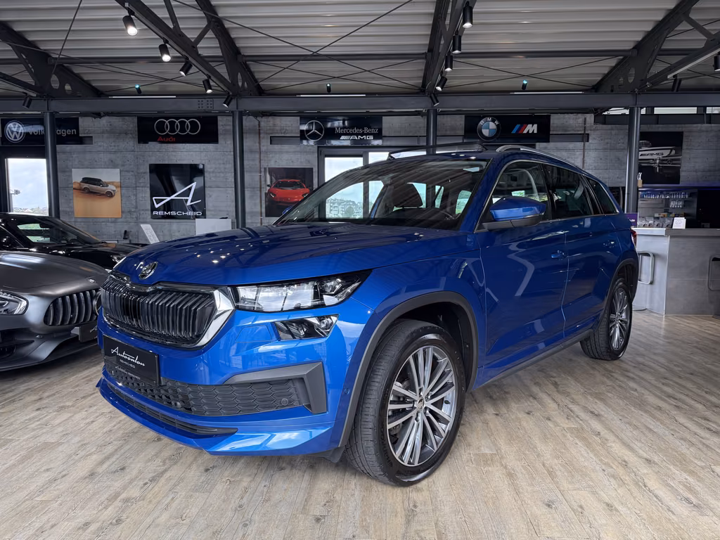 Skoda Kodiaq 2023 г. Синий, пробег 60000 км