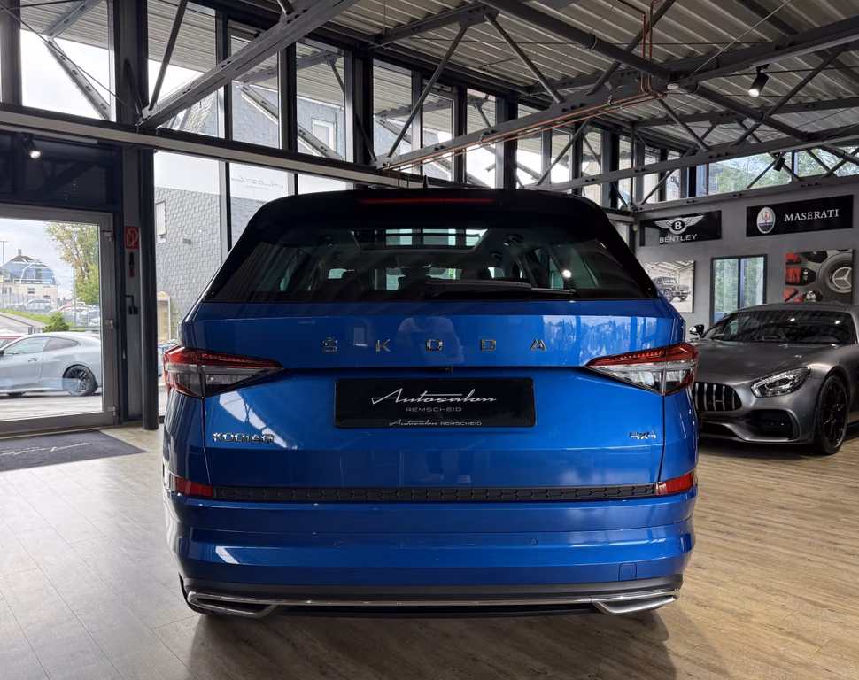 Skoda Kodiaq 2023 г. Синий, пробег 60000 км