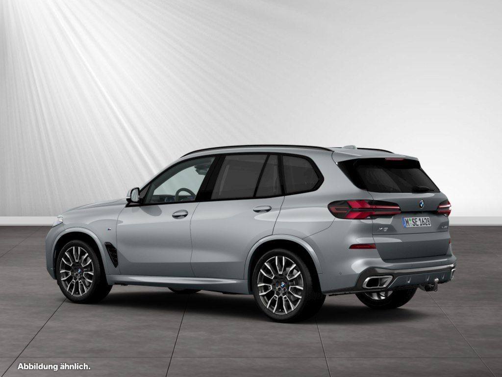 BMW X5 2025 г. Серый, пробег 16300 км