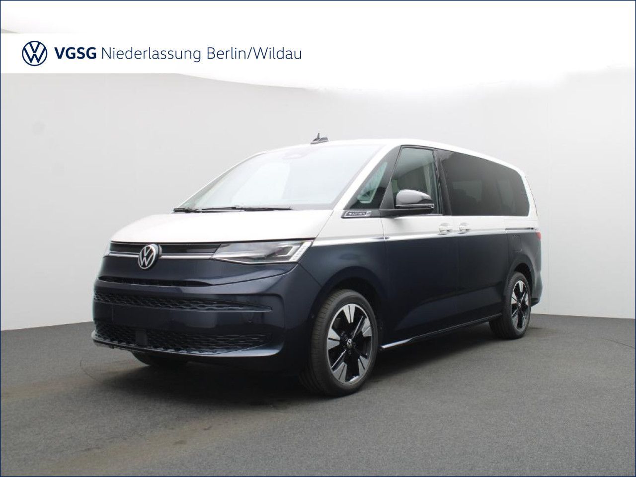 Volkswagen T7 MULTIVAN 2025 г. Синий, пробег 12876 км