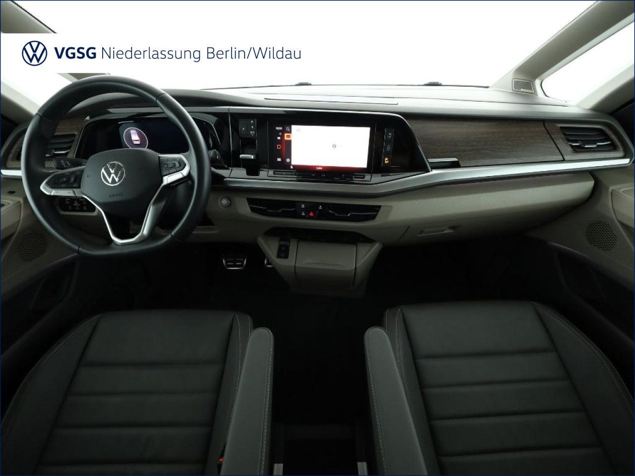 Volkswagen T7 MULTIVAN 2025 г. Чёрный, пробег 15324 км
