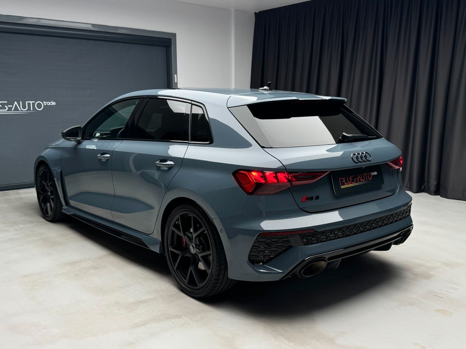 Audi RS3 2024 г. Серый, пробег 35617 км
