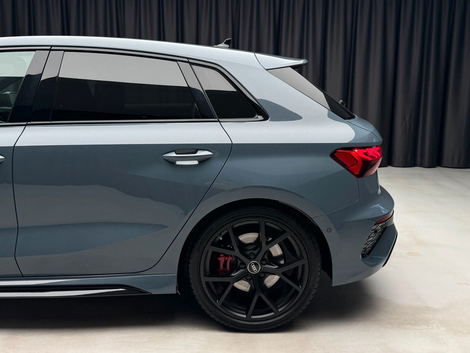 Audi RS3 2024 г. Серый, пробег 35617 км