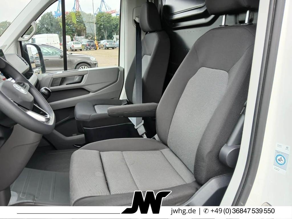 Volkswagen CRAFTER 2024 г. Белый, пробег 42600 км