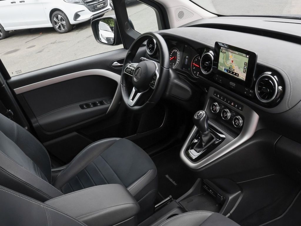 Mercedes-Benz T-CLASS 2023 г. Синий, пробег 53805 км