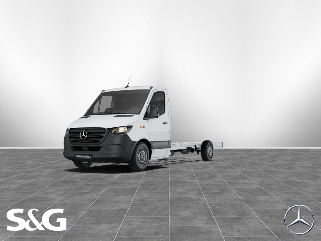 Mercedes-Benz SPRINTER 2025 г. Белый, пробег 43150 км