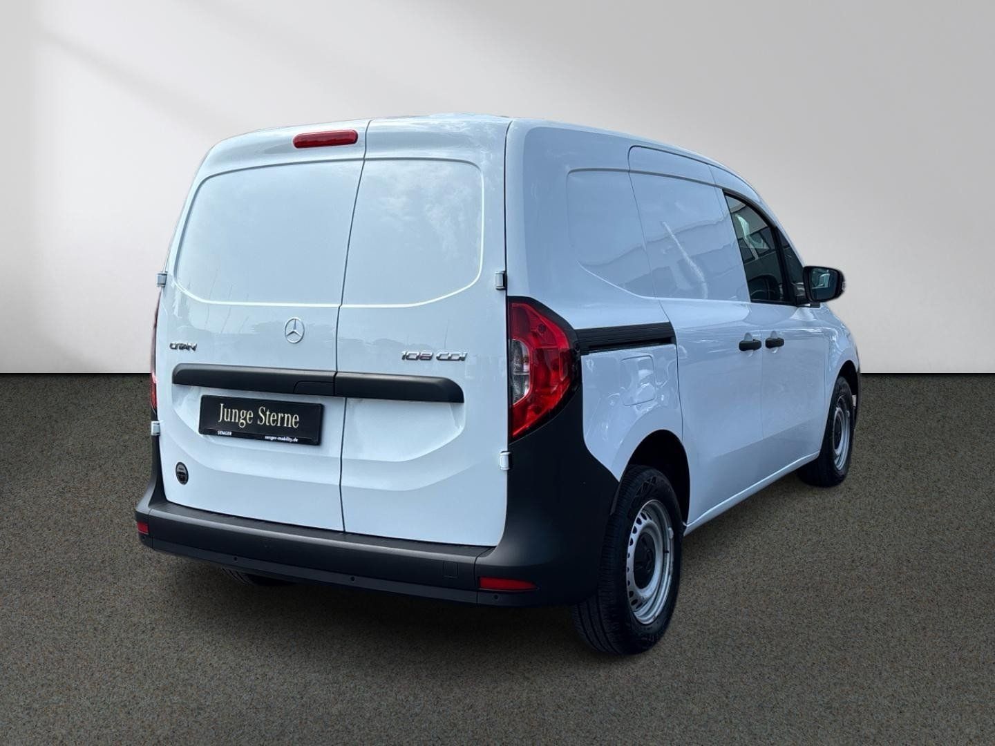 Mercedes-Benz Citan 2023 г. Белый, пробег 53220 км