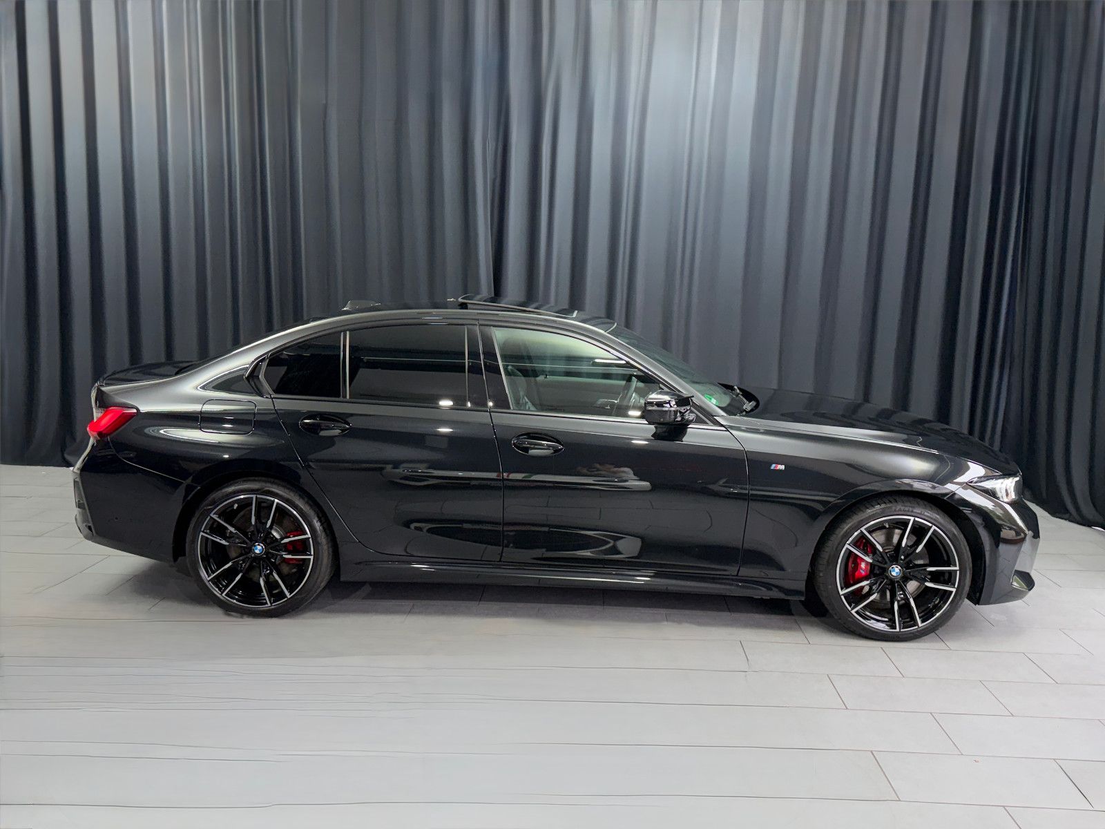 BMW M340I 2025 г. Чёрный, пробег 5000 км