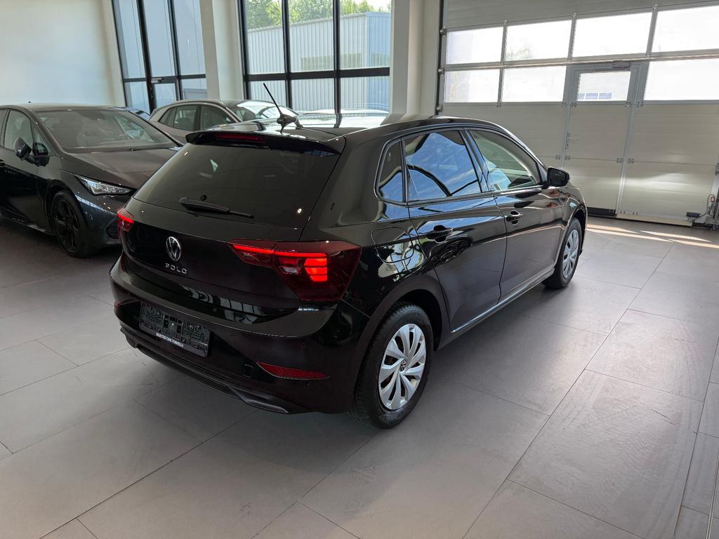 Volkswagen Polo 2023 г. Чёрный, пробег 53530 км