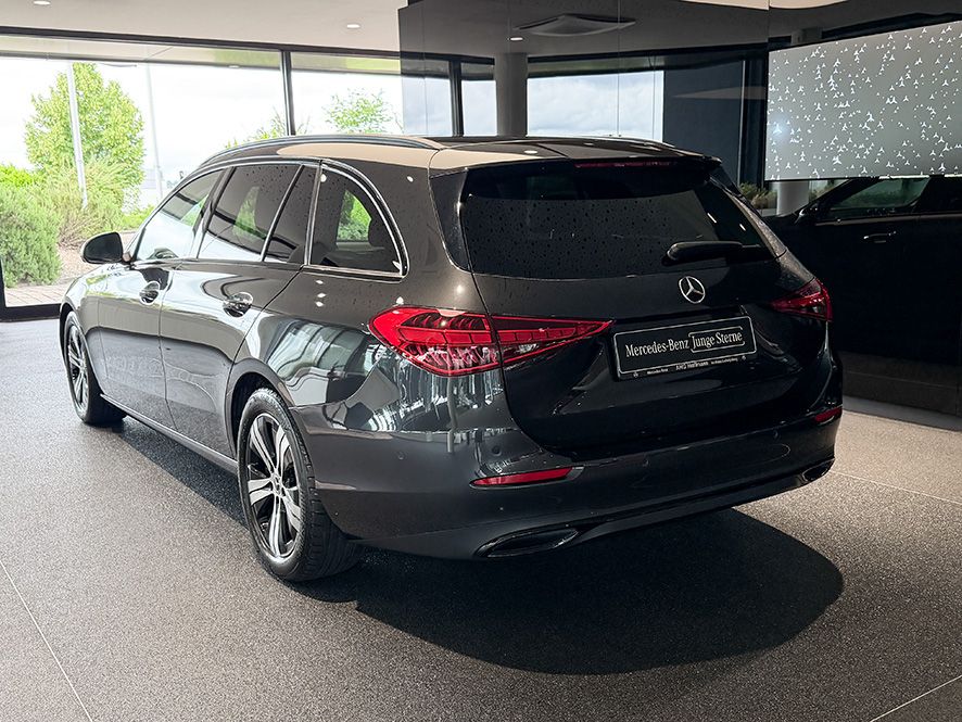 Mercedes-Benz C 300 2023 г. Серый, пробег 58400 км