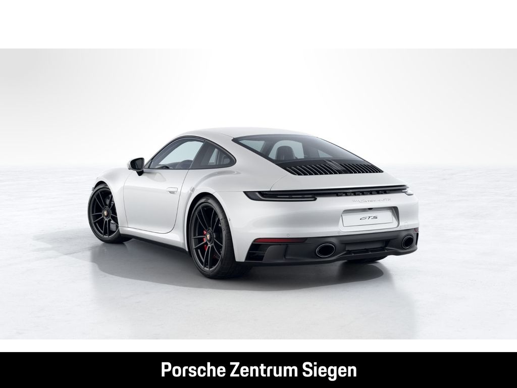 Porsche 992 2022 г. Белый, пробег 39750 км