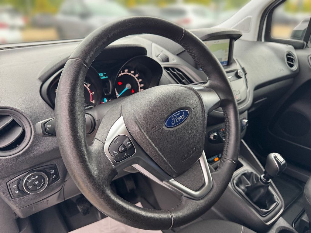 Ford TRANSIT COURIER 2022 г. Белый, пробег 34090 км