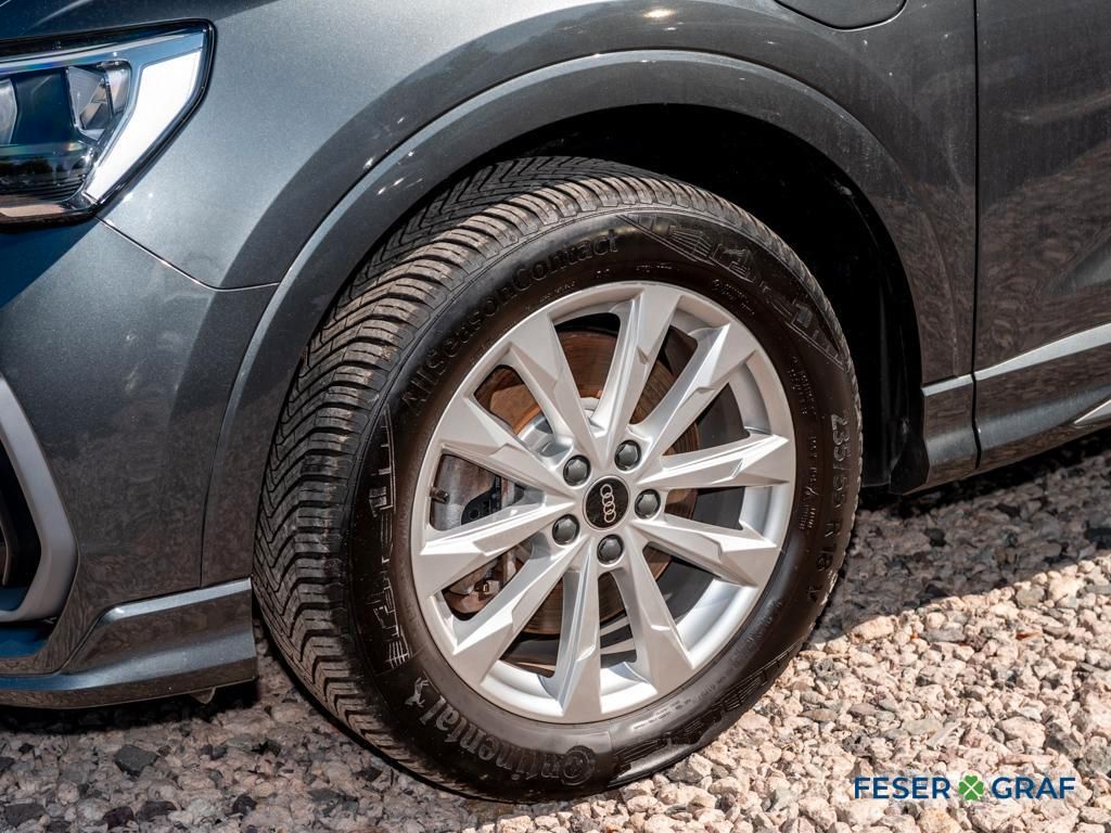 Audi Q3 2022 г. Серый, пробег 42484 км