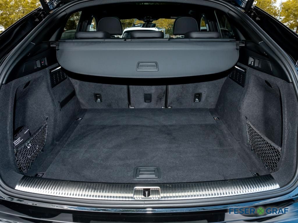 Audi Q5 2025 г. Чёрный, пробег 14734 км