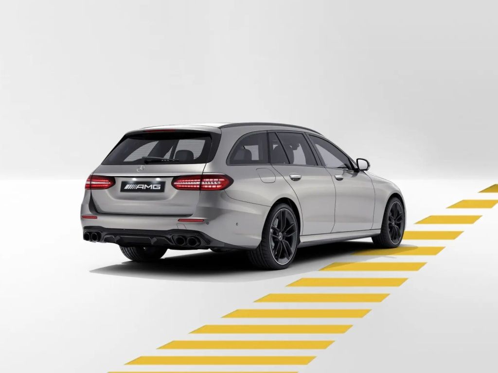 Mercedes-Benz E 53 AMG 2023 г. Серебристый, пробег 40980 км