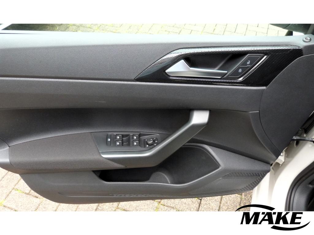 Volkswagen Polo 2023 г. Серый, пробег 59900 км