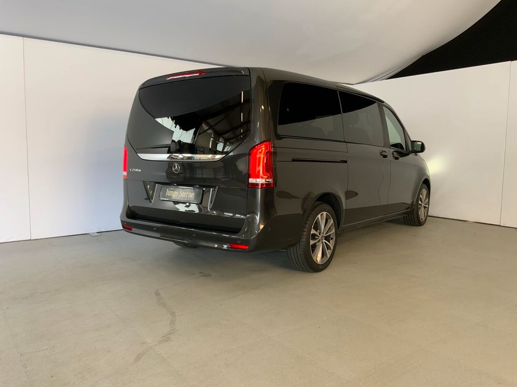 Mercedes-Benz V 250 2022 г. Серый, пробег 52813 км
