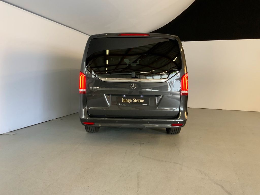 Mercedes-Benz V 250 2022 г. Серый, пробег 52813 км