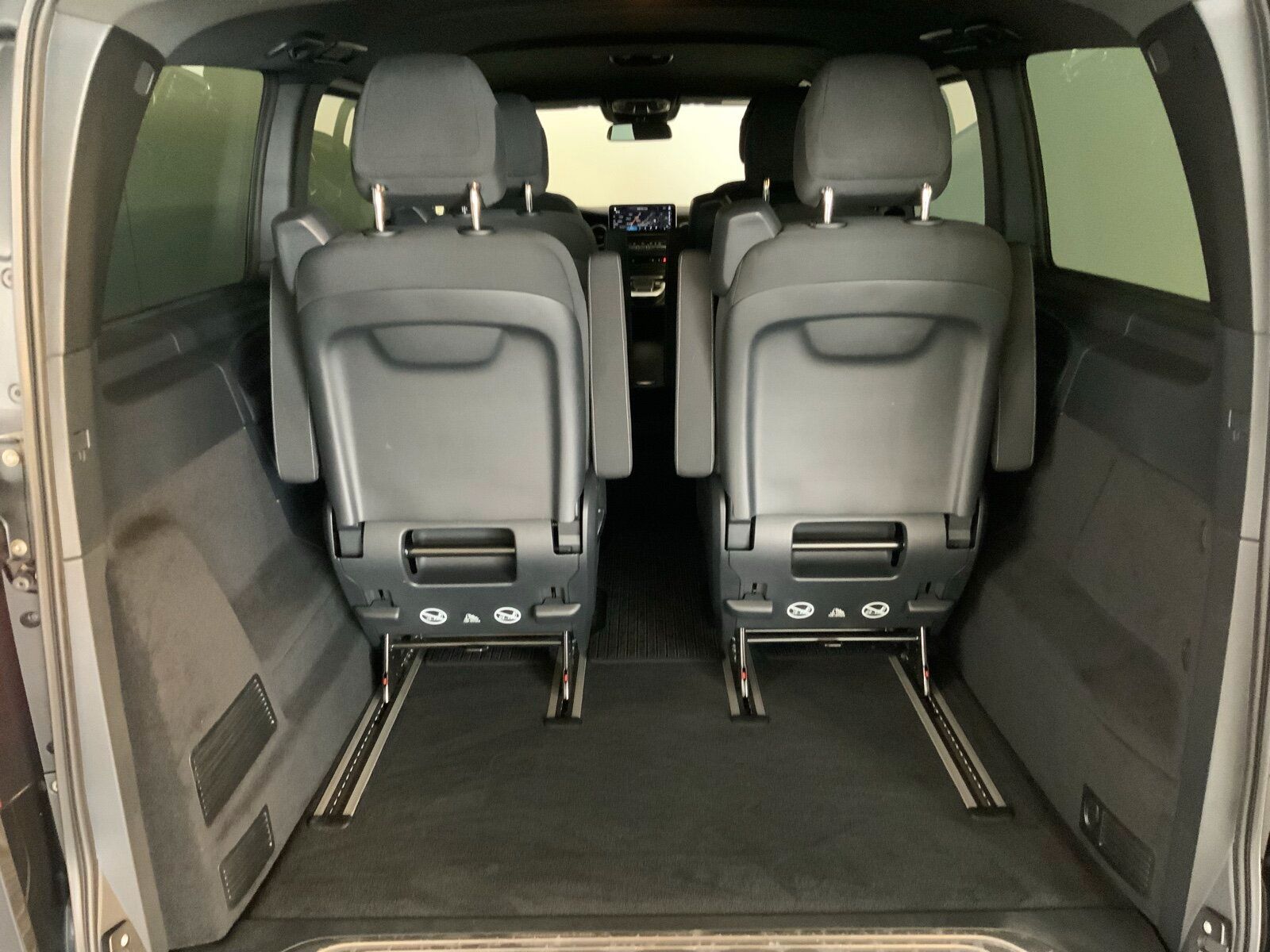 Mercedes-Benz V 250 2022 г. Серый, пробег 52813 км