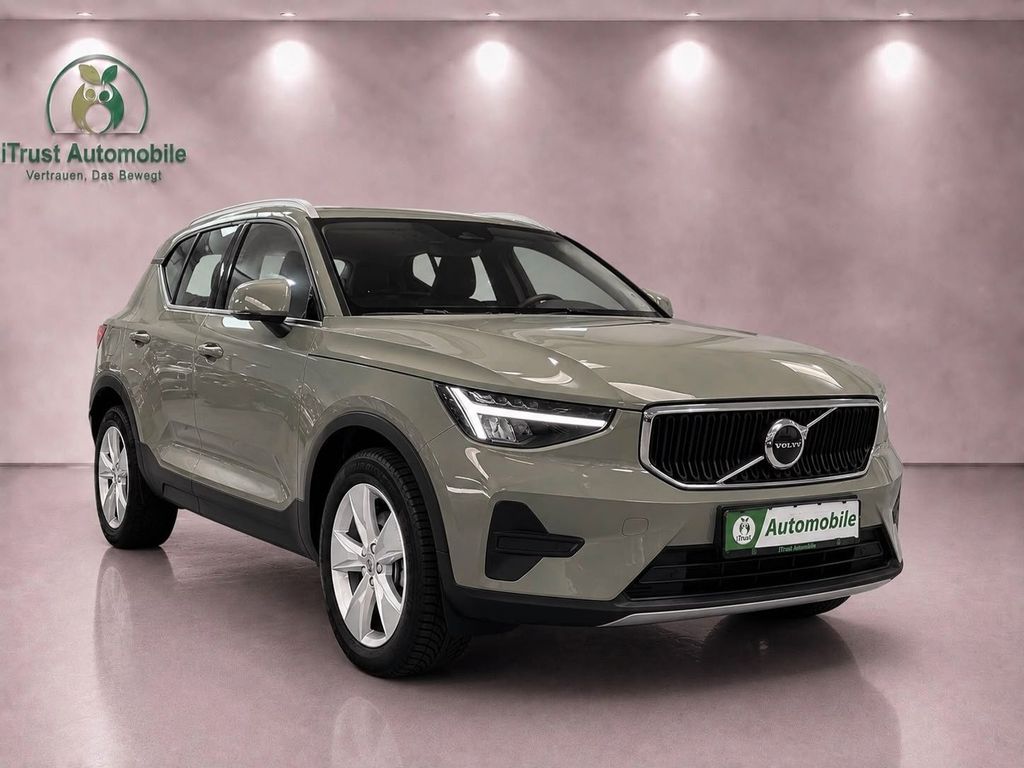 Volvo XC40 2024 г. Зелёный, пробег 49400 км