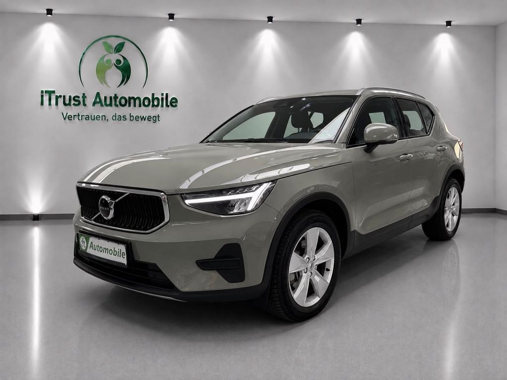 Volvo XC40 2024 г. Зелёный, пробег 49400 км