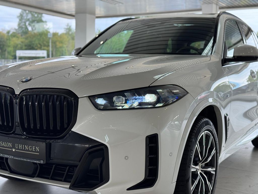 BMW X5 2024 г. Белый, пробег 27500 км